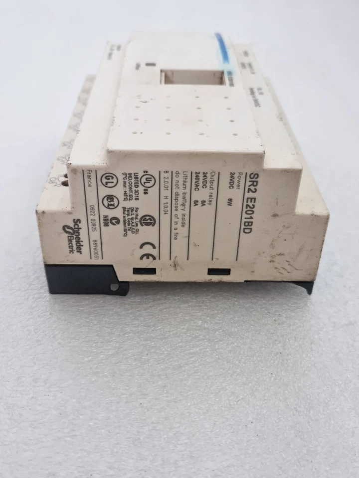 SCHNEIDER TELEMECANIQUE SR2 E201BD 24VDC PLC SMART RELAY MODULE FOR PARTS